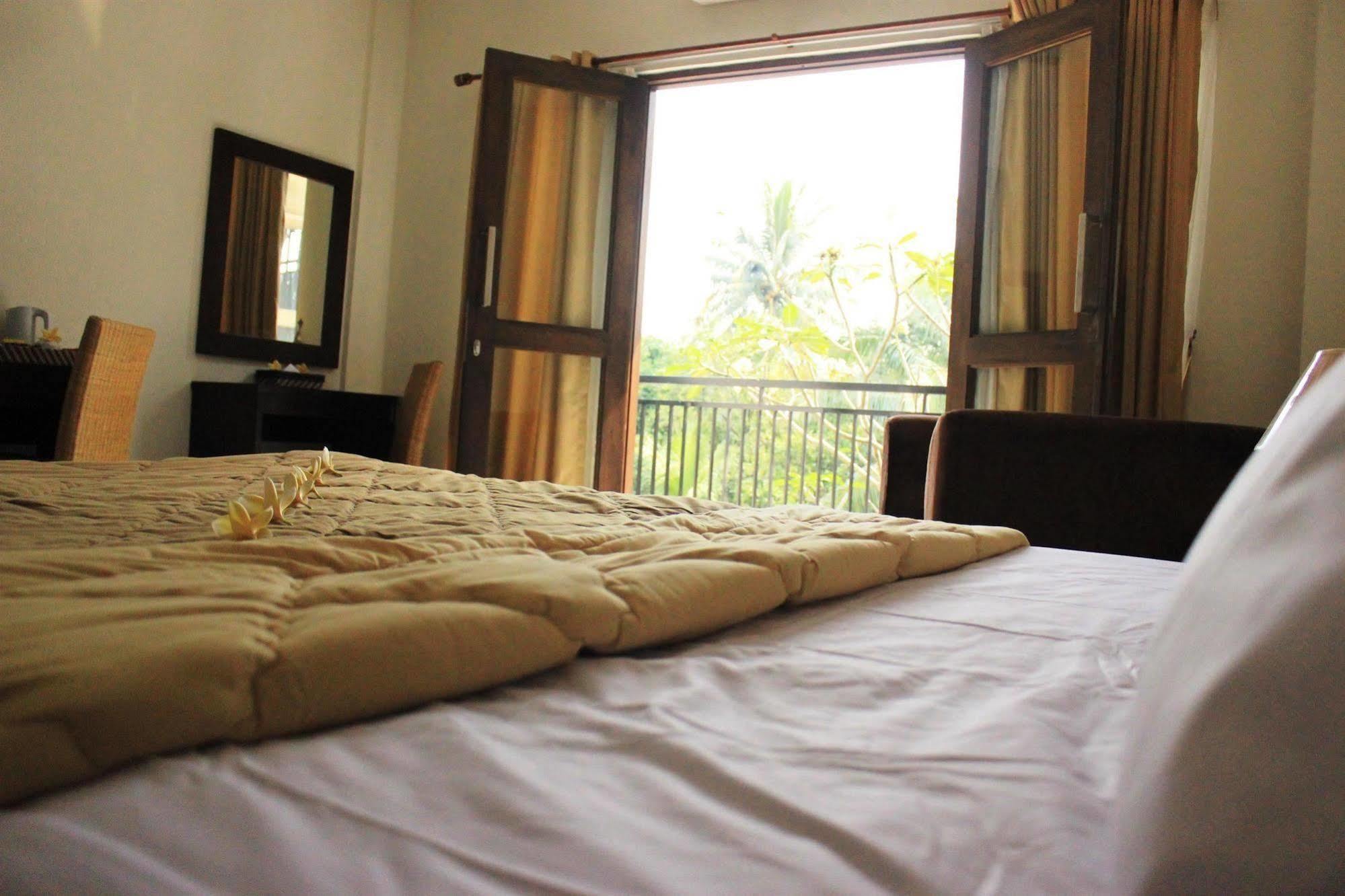 Bumi Cikeas Sentul Bogor Hotel ภายนอก รูปภาพ