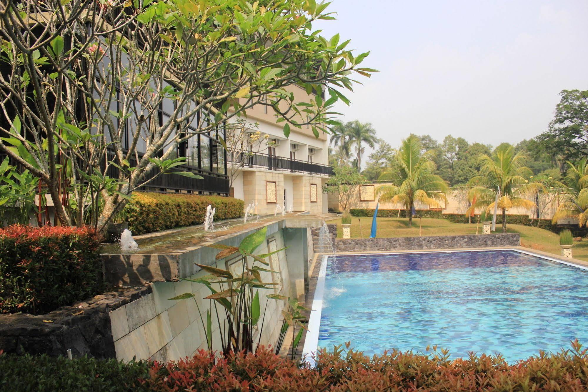 Bumi Cikeas Sentul Bogor Hotel ภายนอก รูปภาพ