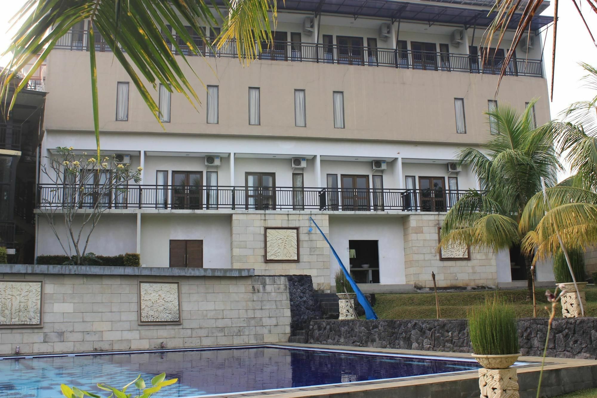 Bumi Cikeas Sentul Bogor Hotel ภายนอก รูปภาพ