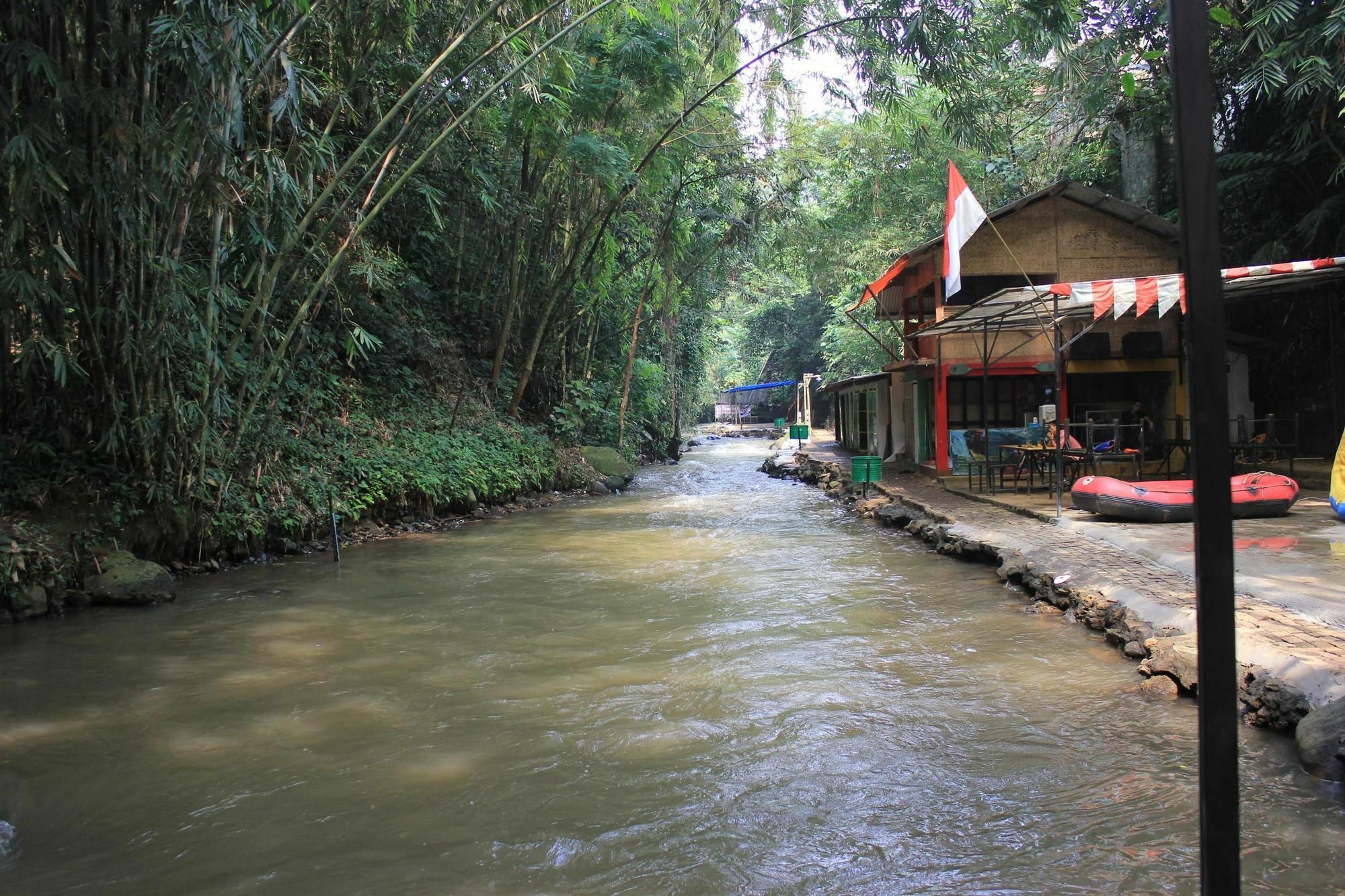 Bumi Cikeas Sentul Bogor Hotel ภายนอก รูปภาพ